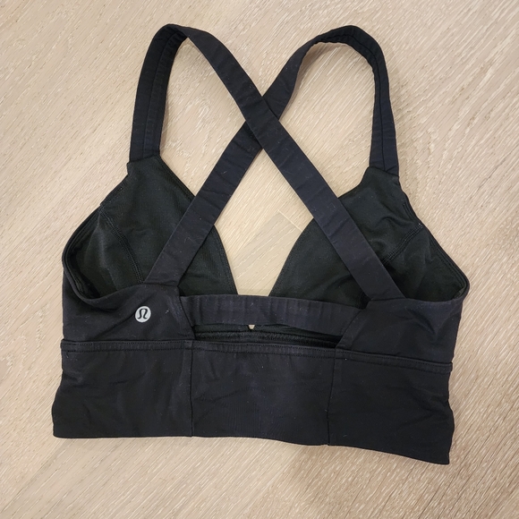 Lululemon black sports bra size 2 - Picture 2 of 2